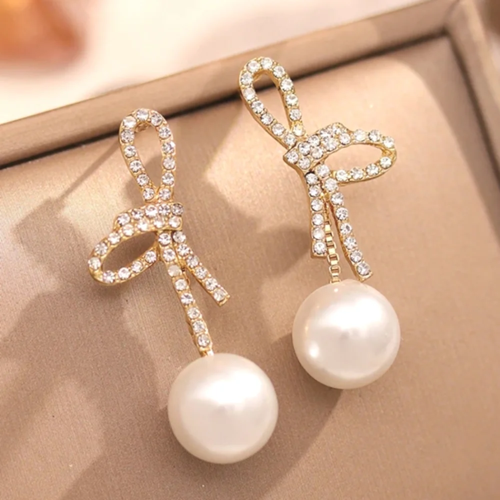 🌺Pearl Rhinestone Earings With Rhinestone Bows Dangle Earings Cocktail Earings - Picture 1 of 2